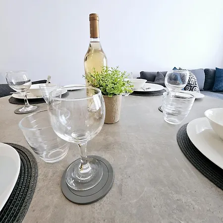 Апартаменты One Bedroom Apartment, Universal Residences Пафос