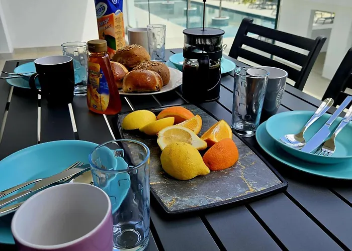 アパート One Bedroom Apartment, Universal Residences *