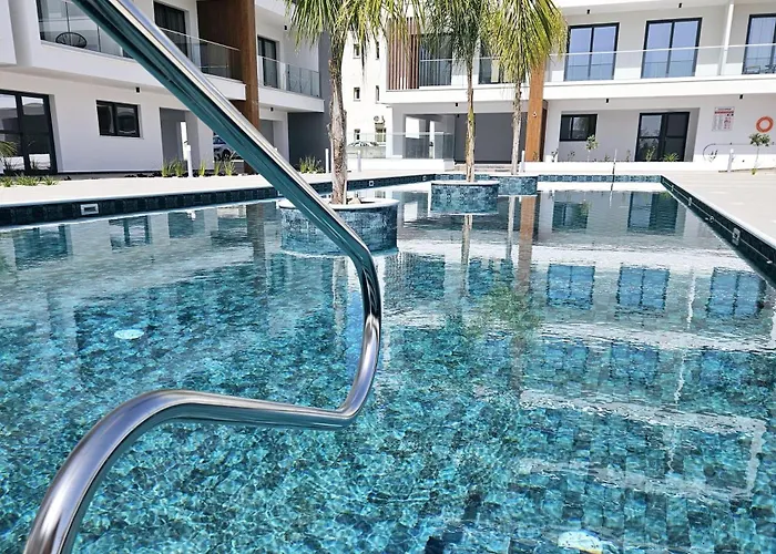 One Bedroom Apartment, Universal Residences