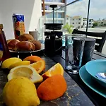 One Bedroom Apartment, Universal Residences Apartment